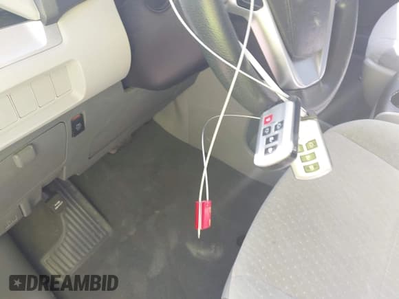 ✅ 2020 Toyota Sienna LE • VIN: 5TDKZ3DCXLS021542 • Lot: 43424830. Wystawiony na IAAI z przebiegiem 70 000 mil. Bezpłatny archiwum sprzedaży aukcyjnych z USA i szczegółowy raport historii pojazdu na DreamBid. Zdjęcie 11.