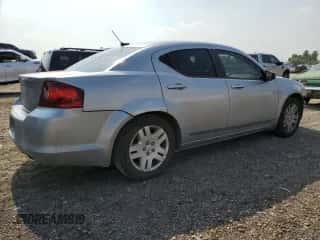 2013 Dodge Avenger SE с VIN 1C3CDZAB2DN619685, выставлен на аукционе Copart как лот 57214324 с пробегом 110 420 миль миль и Списание • Salvage title. История ставок и продаж доступна на DreamBid. Изображение 3.