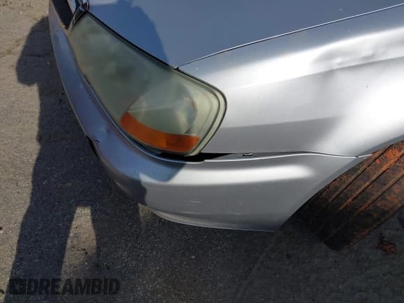 ✅ 2003 Acura TL • VIN: 19UUA56683A083832 • Lot: 43789644. Listed on IAAI with 266,904 mi. Free auction sales archive from the USA and detailed vehicle history report at DreamBid. Image 6.