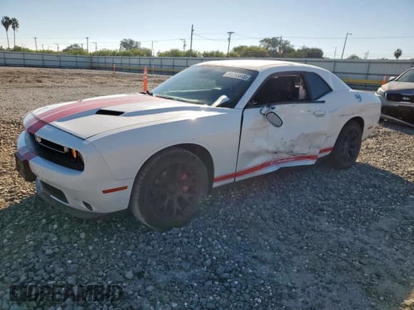 ✅ 2015 Dodge Challenger SXT • VIN: 2C3CDZAG0FH715435 • Lot: 91255695. Listed on Copart with 148,574 mi. Free auction sales archive from the USA and detailed vehicle history report at DreamBid. Image 1.