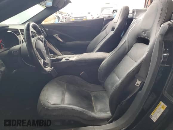 2017 Chevrolet Corvette 3LT с VIN 1G1YF3D70H5123914, выставлен на аукционе Copart как лот 74045624 с пробегом 64 126 миль миль и Чистый • Clean title. История ставок и продаж доступна на DreamBid. Изображение 7.