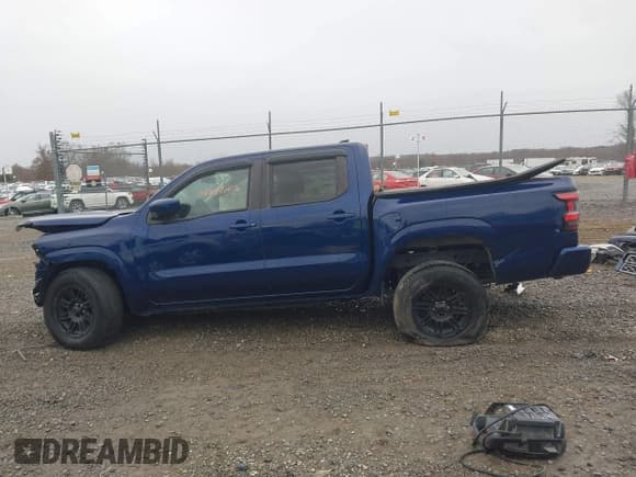 ✅ 2022 Nissan Frontier SV • VIN: 1N6ED1EJ9NN624730 • Lot: 42955292. Wystawiony na IAAI z przebiegiem 62 977 mil. Bezpłatny archiwum sprzedaży aukcyjnych z USA i szczegółowy raport historii pojazdu na DreamBid. Zdjęcie 15.