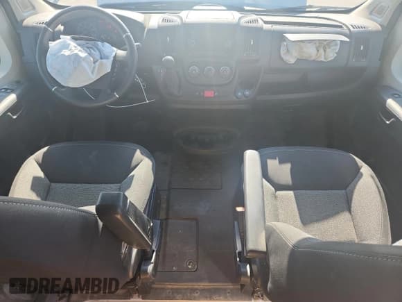 ✅ 2018 Ram ProMaster Cargo • VIN: 3C6TRVBG2JE135782 • Lot: 90623785. Listed on Copart with 33,514 mi. Free auction sales archive from the USA and detailed vehicle history report at DreamBid. Image 8.