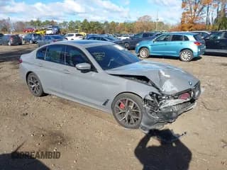 ✅ 2022 BMW 5 Series M550i xDrive • VIN: WBA13BK07NCH81240 • Лот: 43616149. Опубликован ранее на IAAI с пробегом 35 226 миль. Бесплатный доступ к архиву аукционных продаж из США и подробный отчёт об истории автомобиля на DreamBid. Изображение 1.