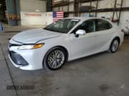 ✅ 2019 Toyota Camry SE • VIN: 4T1B11HK7KU697045 • Лот: 85175715. Опубликован ранее на Copart с пробегом 32 271 миль. Бесплатный доступ к архиву аукционных продаж из США и подробный отчёт об истории автомобиля на DreamBid. Изображение 1.