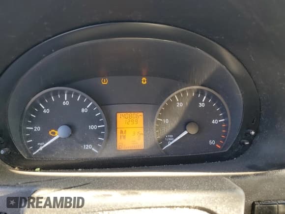 ✅ 2017 Mercedes-Benz Sprinter Cargo Worker • VIN: WD3PE8CD4HP383791 • Лот: 75395894. Опубликован ранее на Copart с пробегом 140 806 миль. Бесплатный доступ к архиву аукционных продаж из США и подробный отчёт об истории автомобиля на DreamBid. Изображение 9.