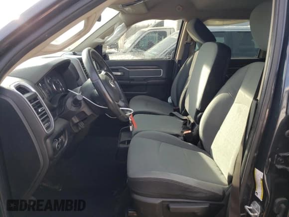 ✅ 2020 Ram 2500 Big Horn • VIN: 3C6UR5DJ3LG139859 • Лот: 83535444. Опубликован ранее на Copart с пробегом 80 923 миль. Бесплатный доступ к архиву аукционных продаж из США и подробный отчёт об истории автомобиля на DreamBid. Изображение 5.