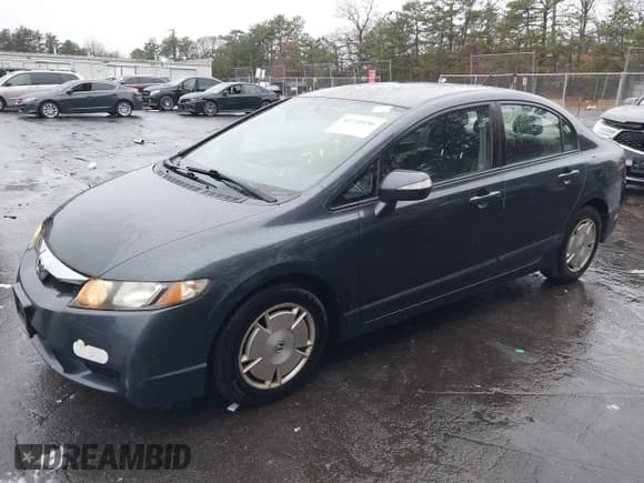 ✅ 2010 Honda Civic • VIN: JHMFA3F2XAS006331 • Lot: 43721696. Wystawiony na IAAI z przebiegiem 129 807 mil. Bezpłatny archiwum sprzedaży aukcyjnych z USA i szczegółowy raport historii pojazdu na DreamBid. Zdjęcie 2.