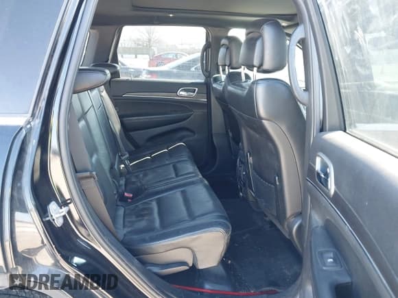 ✅ 2018 Jeep Grand Cherokee Limited • VIN: 1C4RJFBG5JC127845 • Lot: 42026704. Wystawiony na IAAI z przebiegiem 119 948 mil. Bezpłatny archiwum sprzedaży aukcyjnych z USA i szczegółowy raport historii pojazdu na DreamBid. Zdjęcie 8.