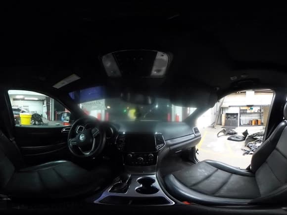 ✅ 2019 Jeep Grand Cherokee Upland • VIN: 1C4RJEAG0KC581059 • Лот: 43316419. Опубликован ранее на IAAI с пробегом 121 960 миль. Бесплатный доступ к архиву аукционных продаж из США и подробный отчёт об истории автомобиля на DreamBid. Изображение 19.