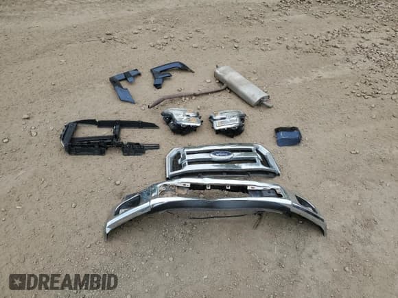 ✅ 2017 Ford F-150 XL • VIN: 1FTMF1EF3HKE29572 • Lot: 59848985. Listed on Copart with 74,854 mi. Free auction sales archive from the USA and detailed vehicle history report at DreamBid. Image 12.