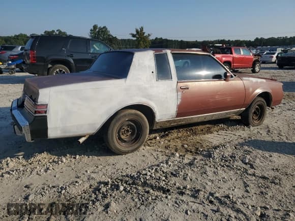 ✅ 1987 Buick Regal • VIN: 1G4GM11A3HP421547 • Lot: 80695965. Wystawiony na Copart z przebiegiem 93 742 mil. Bezpłatny archiwum sprzedaży aukcyjnych z USA i szczegółowy raport historii pojazdu na DreamBid. Zdjęcie 3.