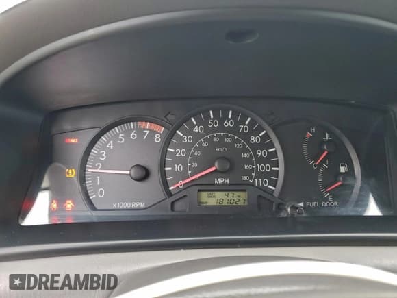 ✅ 2008 Toyota Corolla S • VIN: 1NXBR32E58Z035545 • Lot: 94396105. Wystawiony na Copart z przebiegiem 187 027 mil. Bezpłatny archiwum sprzedaży aukcyjnych z USA i szczegółowy raport historii pojazdu na DreamBid. Zdjęcie 9.