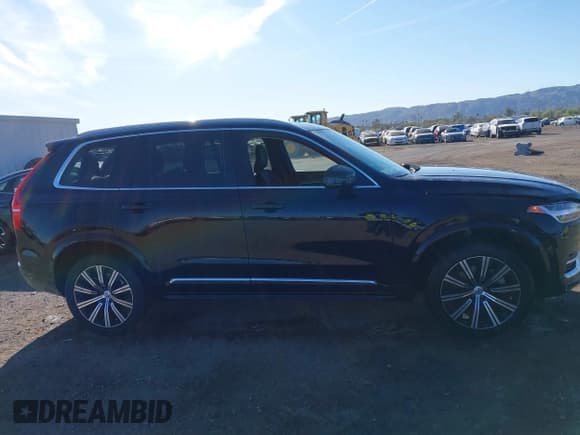 ✅ 2023 Volvo XC90 Plus • VIN: YV4L12PN7P1972817 • Lot: 41846312. Listed on IAAI with 36,869 mi. Free auction sales archive from the USA and detailed vehicle history report at DreamBid. Image 13.