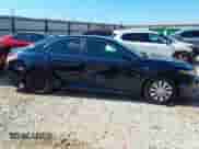 2020 Toyota Camry Hybrid LE z VIN 4T1E31AK9LU019478, wystawiony jako IAAI lot #43097201 z przebiegiem 48 313 mil mil oraz . Historia ofert i sprzedaży dostępna na DreamBid. Obrazek 13.