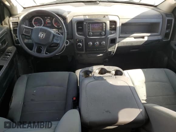 ✅ 2018 Ram 1500 Tradesman • VIN: 1C6RR6FTXJS133279 • Lot: 81083455. Wystawiony na Copart z przebiegiem 58 559 mil. Bezpłatny archiwum sprzedaży aukcyjnych z USA i szczegółowy raport historii pojazdu na DreamBid. Zdjęcie 8.