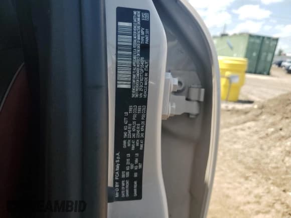 ✅ 2016 FIAT 500X Lounge • VIN: ZFBCFXDT7GP354076 • Лот: 59963845. Опубликован ранее на Copart с пробегом 175 044 миль. Бесплатный доступ к архиву аукционных продаж из США и подробный отчёт об истории автомобиля на DreamBid. Изображение 12.