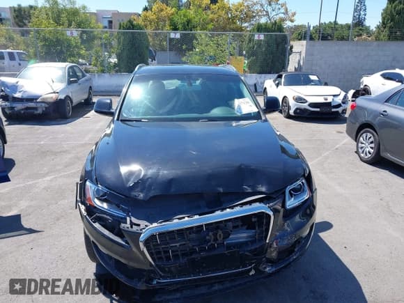 ✅ 2017 Audi Q5 Premium Plus • VIN: WA1L2AFP0HA013977 • Lot: 40137120. Wystawiony na IAAI z przebiegiem 62 834 mil. Bezpłatny archiwum sprzedaży aukcyjnych z USA i szczegółowy raport historii pojazdu na DreamBid. Zdjęcie 12.