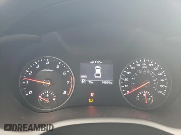 ✅ 2019 Kia Stinger GT • VIN: KNAE35LC3K6069374 • Lot: 55808354. Wystawiony na Copart z przebiegiem 14 694 mil. Bezpłatny archiwum sprzedaży aukcyjnych z USA i szczegółowy raport historii pojazdu na DreamBid. Zdjęcie 9.