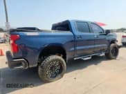 ✅ 2022 Chevrolet Silverado 1500 LT Trail Boss • VIN: 1GCPYFED5NZ169908 • Lot: 72050845. Wystawiony na Copart z przebiegiem Nie podano. Bezpłatny archiwum sprzedaży aukcyjnych z USA i szczegółowy raport historii pojazdu na DreamBid. Zdjęcie 3.