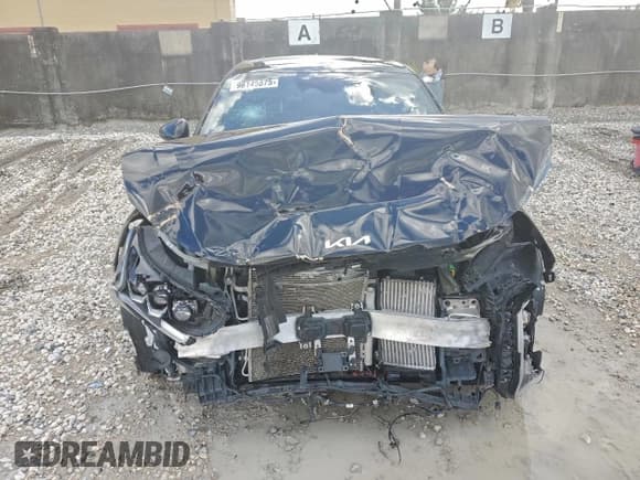 ✅ 2022 Kia K5 GT-Line • VIN: 5XXG64J29NG111561 • Lot: 96145875. Wystawiony na Copart z przebiegiem 90 560 mil. Bezpłatny archiwum sprzedaży aukcyjnych z USA i szczegółowy raport historii pojazdu na DreamBid. Zdjęcie 5.