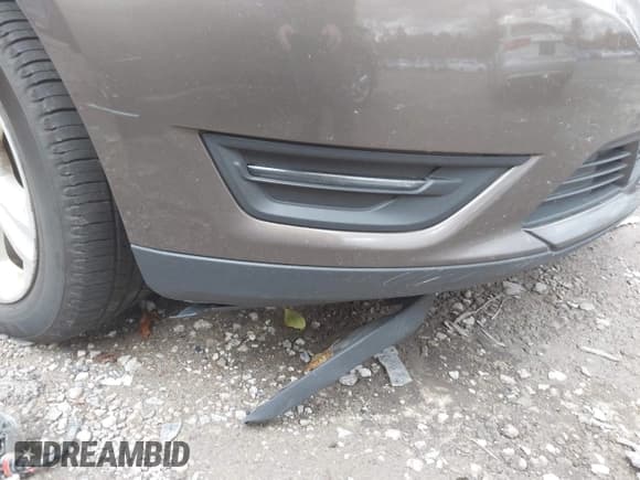 ✅ 2016 Ford Taurus SEL • VIN: 1FAHP2E81GG138775 • Лот: 43606670. Опубликован ранее на IAAI с пробегом 194 209 миль. Бесплатный доступ к архиву аукционных продаж из США и подробный отчёт об истории автомобиля на DreamBid. Изображение 6.