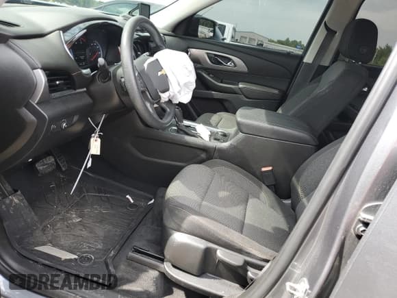 ✅ 2020 Chevrolet Traverse LS • VIN: 1GNERFKW4LJ128179 • Lot: 67110854. Wystawiony na Copart z przebiegiem 104 919 mil. Bezpłatny archiwum sprzedaży aukcyjnych z USA i szczegółowy raport historii pojazdu na DreamBid. Zdjęcie 7.