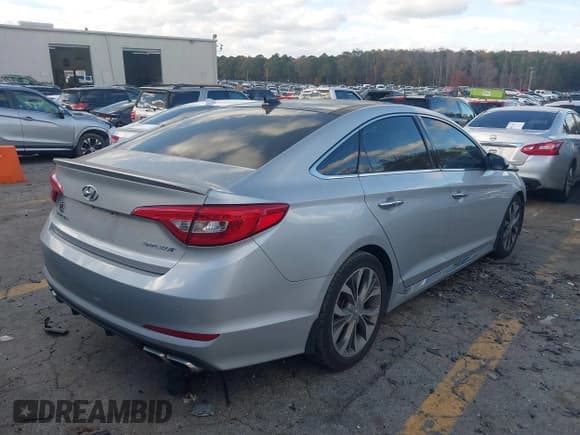 ✅ 2015 Hyundai Sonata Limited • VIN: 5NPE34AB2FH151745 • Лот: 40773654. Опубликован ранее на IAAI с пробегом 119 339 миль. Бесплатный доступ к архиву аукционных продаж из США и подробный отчёт об истории автомобиля на DreamBid. Изображение 4.