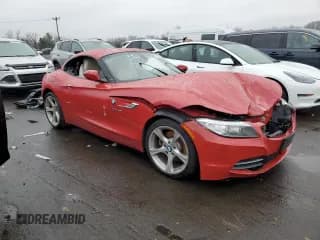 ✅ 2016 BMW Z4 sDrive28i • VIN: WBALL5C50G5A20268 • Lot: 77287803. Wystawiony na Copart z przebiegiem Nie podano. Bezpłatny archiwum sprzedaży aukcyjnych z USA i szczegółowy raport historii pojazdu na DreamBid. Zdjęcie 4.