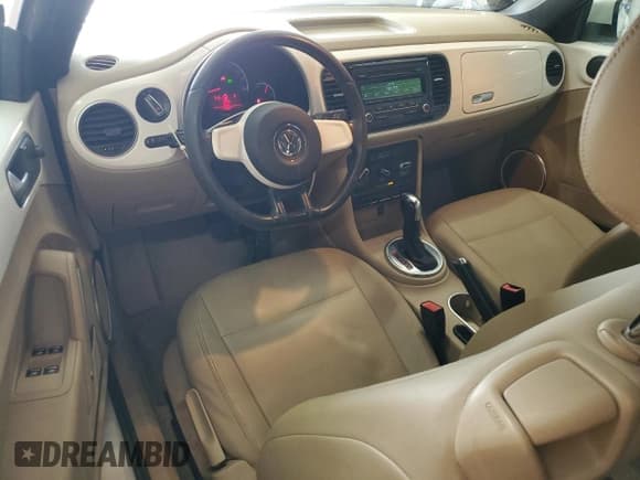 ✅ 2013 Volkswagen Beetle 2.5L w/Sound/Nav • VIN: 3VW5P7AT7DM811619 • Lot: 60331015. Listed on Copart with 115,532 mi. Free auction sales archive from the USA and detailed vehicle history report at DreamBid. Image 8.