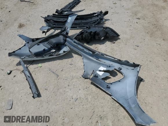 ✅ 2018 Hyundai Elantra SEL • VIN: 5NPD84LFXJH331898 • Lot: 67620955. Listed on Copart with 109,163 mi. Free auction sales archive from the USA and detailed vehicle history report at DreamBid. Image 12.