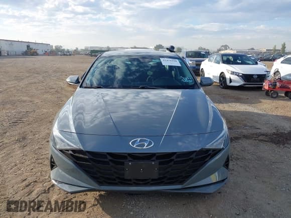 ✅ 2021 Hyundai Elantra SE • VIN: KMHLL4AG4MU209615 • Lot: 43476150. Listed on IAAI with 157,260 mi. Free auction sales archive from the USA and detailed vehicle history report at DreamBid. Image 13.