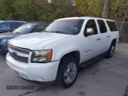 ✅ 2008 Chevrolet Suburban 1LT • VIN: 3GNFC16JX8G161980 • Lot: 43688855. Wystawiony na IAAI z przebiegiem Nie podano. Bezpłatny archiwum sprzedaży aukcyjnych z USA i szczegółowy raport historii pojazdu na DreamBid. Zdjęcie 2.