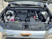 ✅ 2025 Toyota Highlander XLE • VIN: 5TDAAAA53SS027081 • Lot: 85263185. Wystawiony na Copart z przebiegiem 4 709 mil. Bezpłatny archiwum sprzedaży aukcyjnych z USA i szczegółowy raport historii pojazdu na DreamBid. Zdjęcie 11.