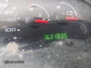 ✅ 2005 Ford Econoline Cargo • VIN: 1FTRE14W05HA24837 • Lot: 43746715. Wystawiony na IAAI z przebiegiem 163 103 mil. Bezpłatny archiwum sprzedaży aukcyjnych z USA i szczegółowy raport historii pojazdu na DreamBid. Zdjęcie 14.