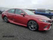 ✅ 2018 Toyota Camry LE • VIN: 4T1B11HK5JU656430 • Lot: 69704045. Wystawiony na Copart z przebiegiem 125 781 mil. Bezpłatny archiwum sprzedaży aukcyjnych z USA i szczegółowy raport historii pojazdu na DreamBid. Zdjęcie 4.