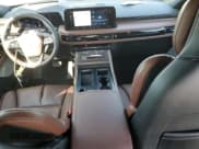 ✅ 2025 Lincoln Aviator Reserve • VIN: 5LM5J7XC0SGL03312 • Lot: 84623735. Listed on Copart with 8,021 mi. Free auction sales archive from the USA and detailed vehicle history report at DreamBid. Image 8.