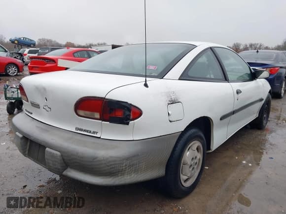 ✅ 1996 Chevrolet Cavalier • VIN: 1G1JC1249T7284377 • Lot: 43773983. Listed on IAAI with 320,678 mi. Free auction sales archive from the USA and detailed vehicle history report at DreamBid. Image 4.