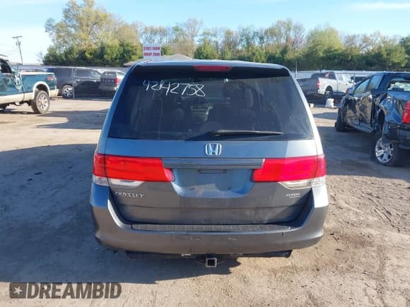 ✅ 2010 Honda Odyssey LX • VIN: 5FNRL3H29AB076728 • Lot: 42142758. Wystawiony na IAAI z przebiegiem 200 197 mil. Bezpłatny archiwum sprzedaży aukcyjnych z USA i szczegółowy raport historii pojazdu na DreamBid. Zdjęcie 17.
