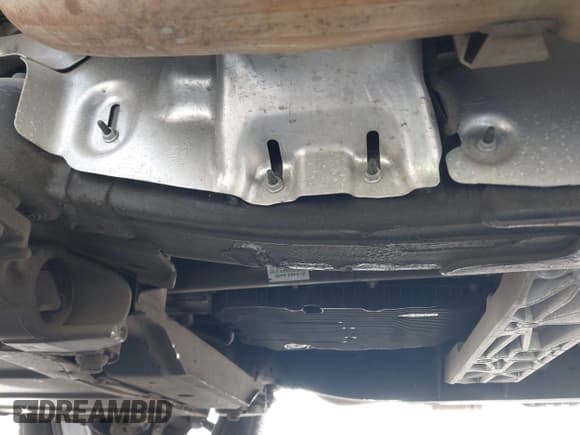 ✅ 2019 Mercedes-Benz G 550 • VIN: WDCYC6BJ2KX332061 • Лот: 42563095. Опубликован ранее на IAAI с пробегом Не указан. Бесплатный доступ к архиву аукционных продаж из США и подробный отчёт об истории автомобиля на DreamBid. Изображение 18.