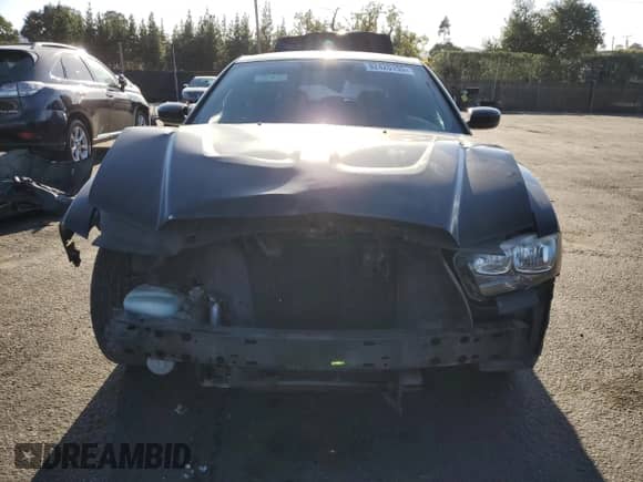 2012 Dodge Charger SE z VIN 2C3CDXBGXCH197655, wystawiony jako Copart lot #82425155 z przebiegiem 180 152 mil mil oraz Szkoda całkowita • Salvage title. Historia ofert i sprzedaży dostępna na DreamBid. Obrazek 5.