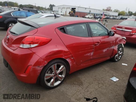 ✅ 2016 Hyundai Veloster • VIN: KMHTC6AD4GU266550 • Lot: 72531934. Wystawiony na Copart z przebiegiem 39 891 mil. Bezpłatny archiwum sprzedaży aukcyjnych z USA i szczegółowy raport historii pojazdu na DreamBid. Zdjęcie 3.