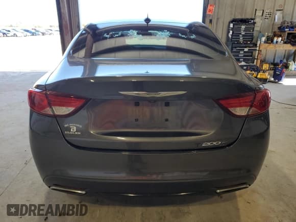 ✅ 2015 Chrysler 200 S • VIN: 1C3CCCBB6FN592685 • Lot: 91262715. Listed on Copart with 80,009 mi. Free auction sales archive from the USA and detailed vehicle history report at DreamBid. Image 6.