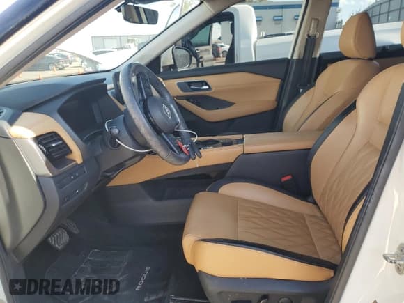 ✅ 2022 Nissan Rogue Platinum • VIN: JN8BT3DD5NW275516 • Lot: 68357565. Listed on Copart with 51,949 mi. Free auction sales archive from the USA and detailed vehicle history report at DreamBid. Image 7.