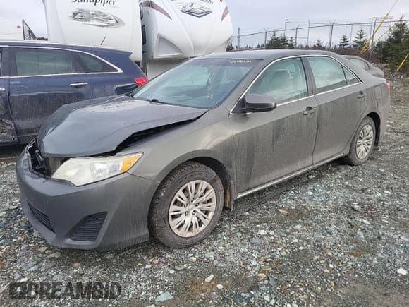 ✅ 2012 Toyota Camry SE • VIN: 4T1BF1FK9CU608940 • Lot: 64479435. Wystawiony na Copart z przebiegiem 152 530 mil. Bezpłatny archiwum sprzedaży aukcyjnych z USA i szczegółowy raport historii pojazdu na DreamBid. Zdjęcie 1.