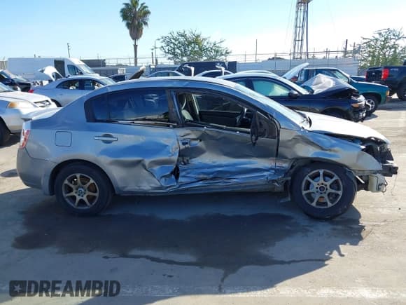 ✅ 2012 Nissan Sentra 2.0 • VIN: 3N1AB6AP6CL725349 • Lot: 43735842. Listed on IAAI with 131,949 mi. Free auction sales archive from the USA and detailed vehicle history report at DreamBid. Image 14.