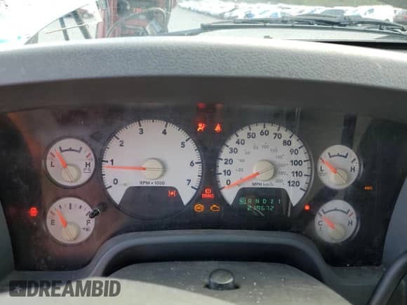 2006 Dodge 1500 Laramie z VIN 1D7HU182X6S590830, wystawiony jako Copart lot #70185885 z przebiegiem 219 672 mil mil oraz Szkoda całkowita • Salvage title. Historia ofert i sprzedaży dostępna na DreamBid. Obrazek 9.