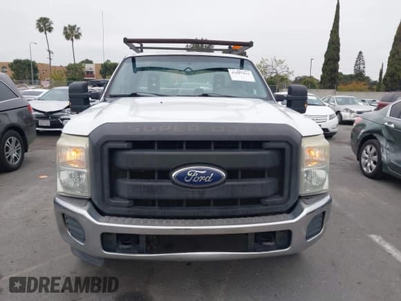 ✅ 2011 Ford F-350 • VIN: 1FT7X3AT9BEC25155 • Lot: 42087821. Wystawiony na IAAI z przebiegiem Nie podano. Bezpłatny archiwum sprzedaży aukcyjnych z USA i szczegółowy raport historii pojazdu na DreamBid. Zdjęcie 11.