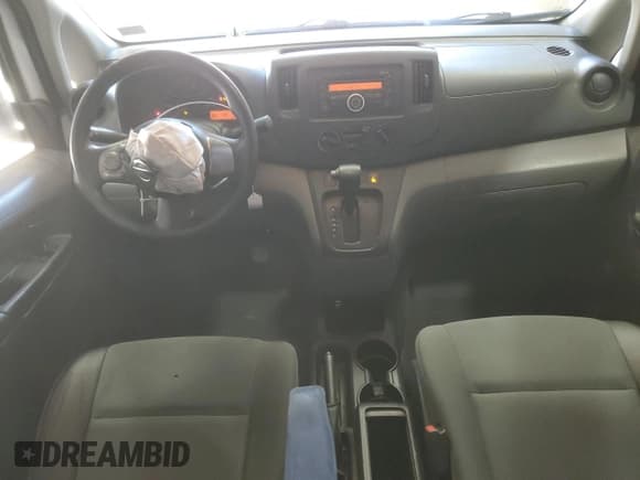 ✅ 2017 Nissan NV200 S • VIN: 3N6CM0KN8HK702935 • Lot: 91880195. Wystawiony na Copart z przebiegiem 173 568 mil. Bezpłatny archiwum sprzedaży aukcyjnych z USA i szczegółowy raport historii pojazdu na DreamBid. Zdjęcie 8.