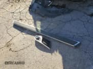 ✅ 2014 Chevrolet Traverse LT • VIN: 1GNKRGKD6EJ353620 • Lot: 86890865. Wystawiony na Copart z przebiegiem 197 765 mil. Bezpłatny archiwum sprzedaży aukcyjnych z USA i szczegółowy raport historii pojazdu na DreamBid. Zdjęcie 13.